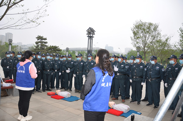 2、2021年4月23日，市120，在齐盛湖开展急救培训活动_副本.jpg