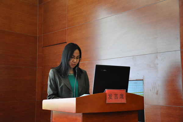 临淄区卫计局副局长周丽同志作报告